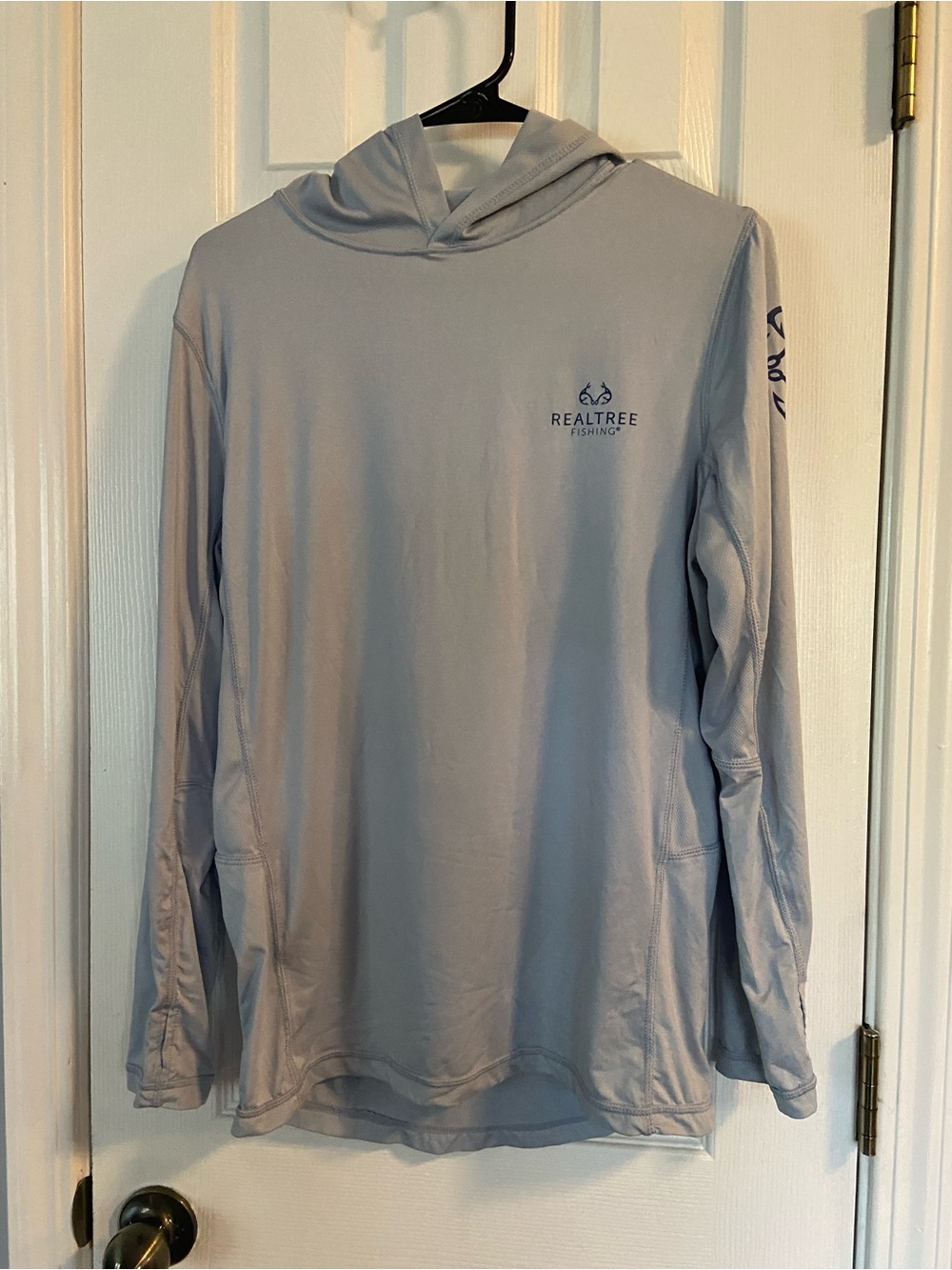 Realtree Light Gray Hooded Fishing Shirt
